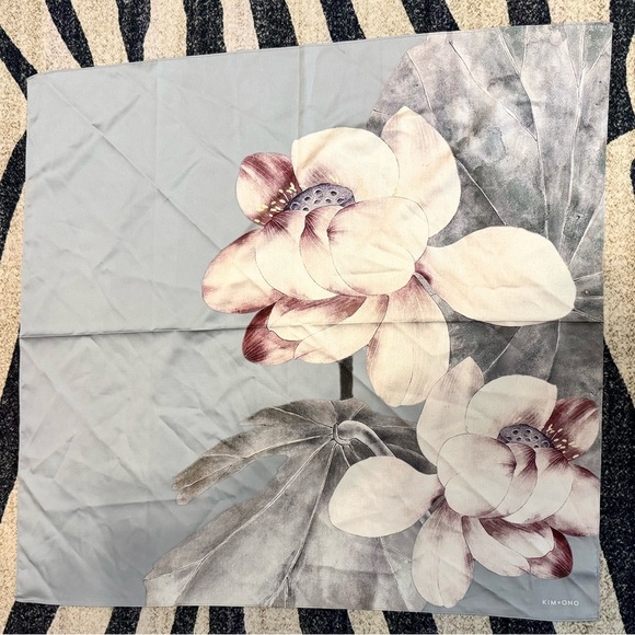 Kim + Ono Botanical Print Scarf - Picture 1 of 5
